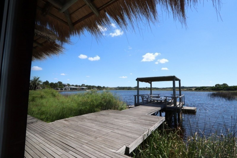 Espectacular chacra sobre la laguna escondida en José Ignacio 